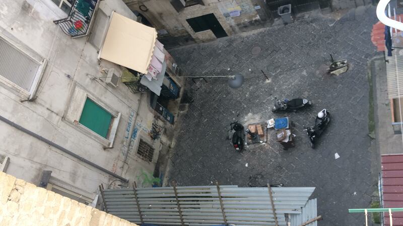 "Noi, ostaggio di degrado e topi nel centro antico di Napoli" 5