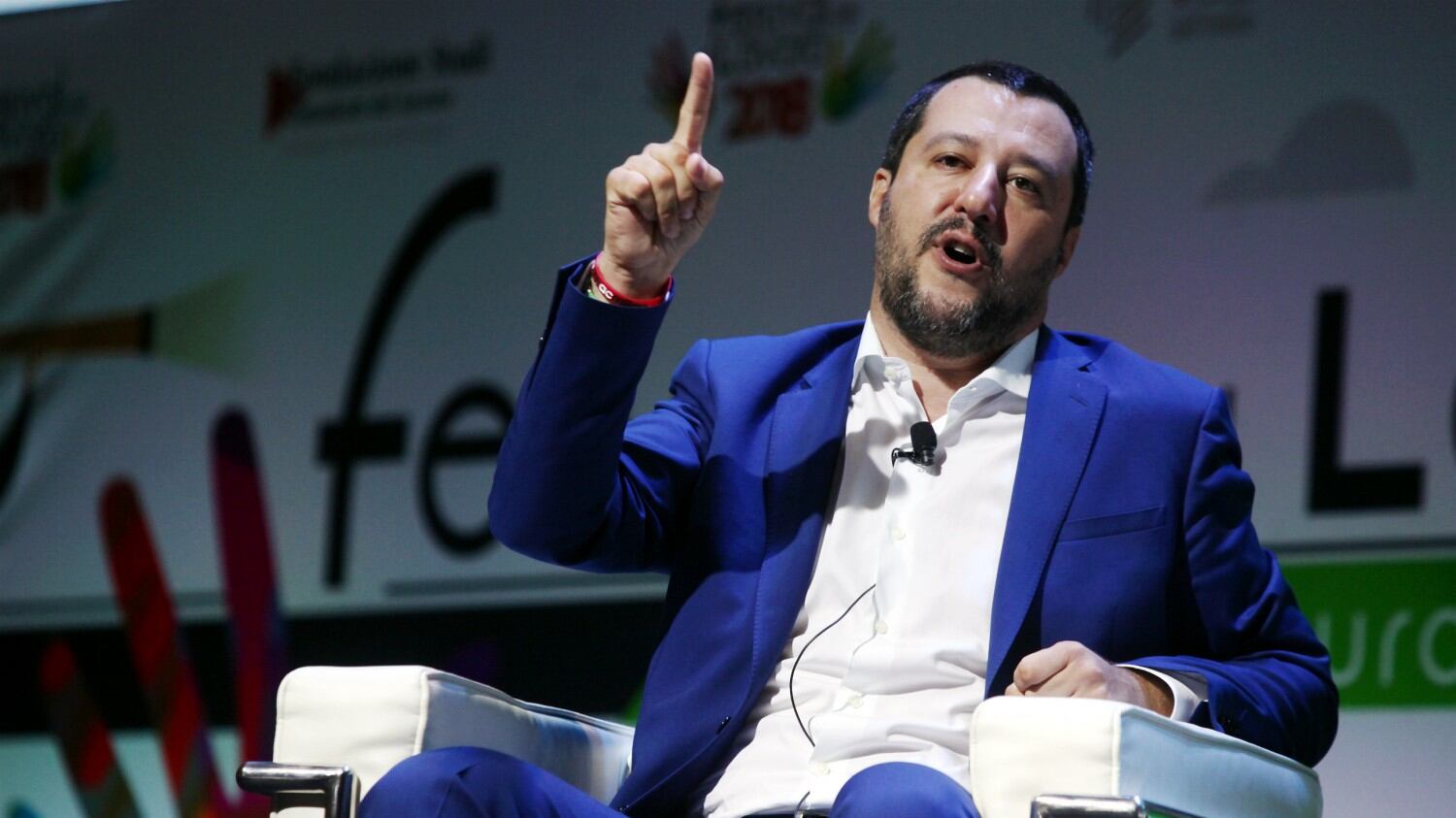 Salvini: "Ecco perché chiudo i porti alle navi delle missioni Ue"