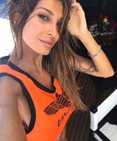 Cristina Buccino sexy in palestra 6