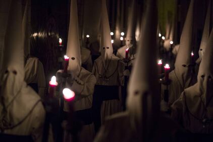 Spagna, i penitenti in processione a Zamora per la Settimana santa 11