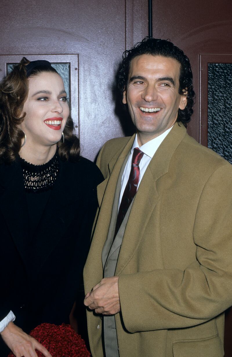 Massimo Troisi con Clarissa Burt