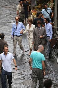 La Loren torna tra le vie di Napoli 3