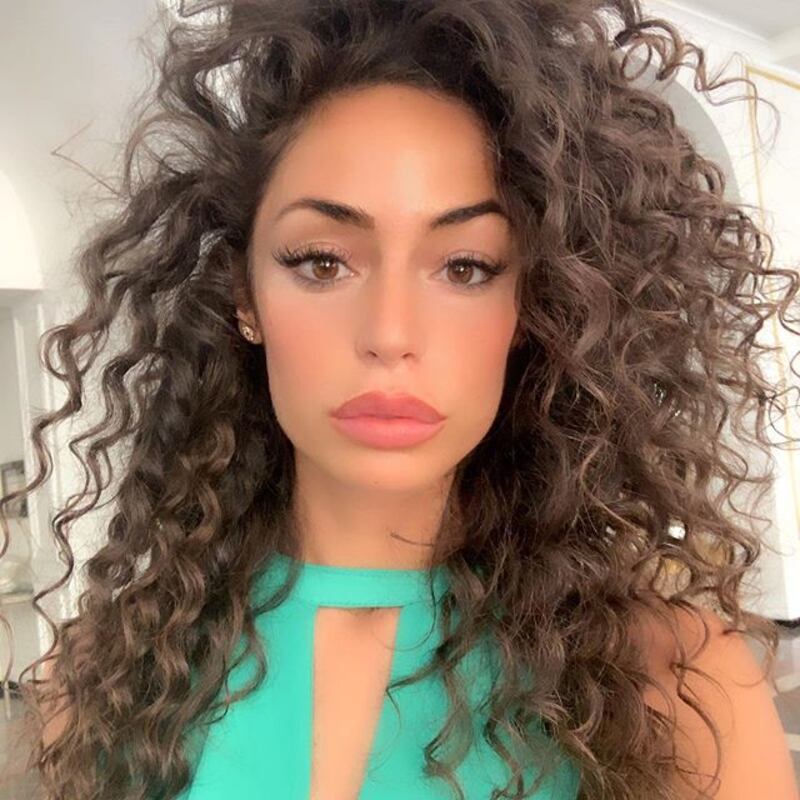 Raffaella Fico manda in delirio i follower su Instagram 11
