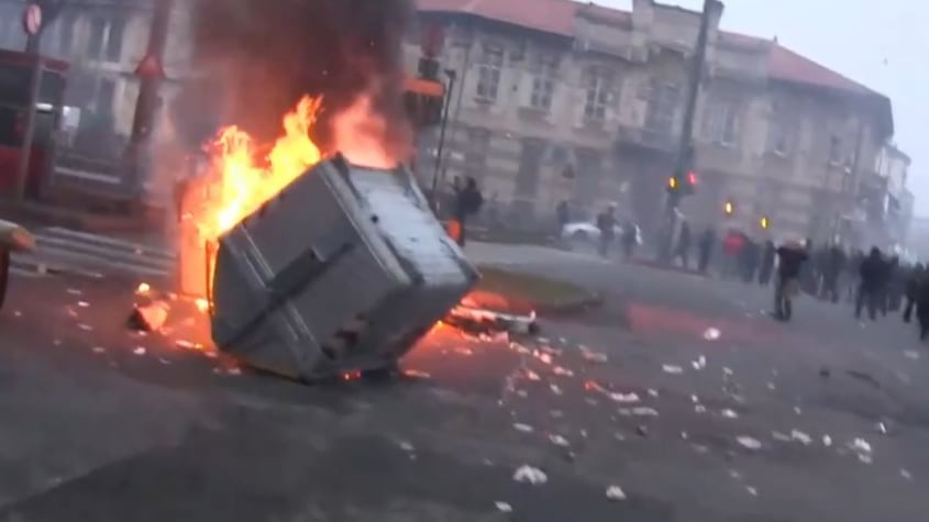 Gli squadristi dell'anarchia: minacce di morte e linciaggi. Ecco chi è finito nel mirino