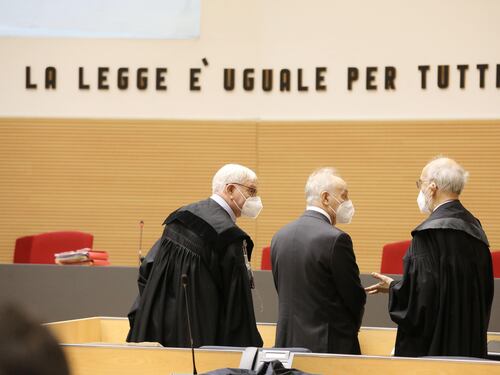 Davigo debutta dall'altra parte. "Ora si comporti da imputato"