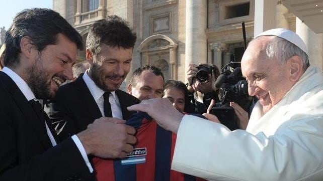 Il Papa preferisce il calcio ai potenti