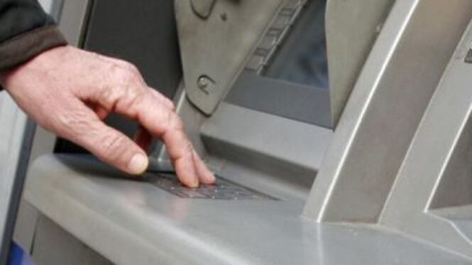 Bancomat, ridotte le commissioni sulle operazioni