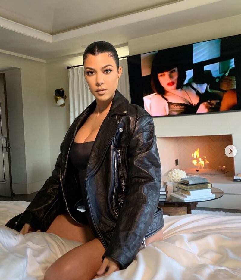 Kim Kardashian e le sorelle in foto 3