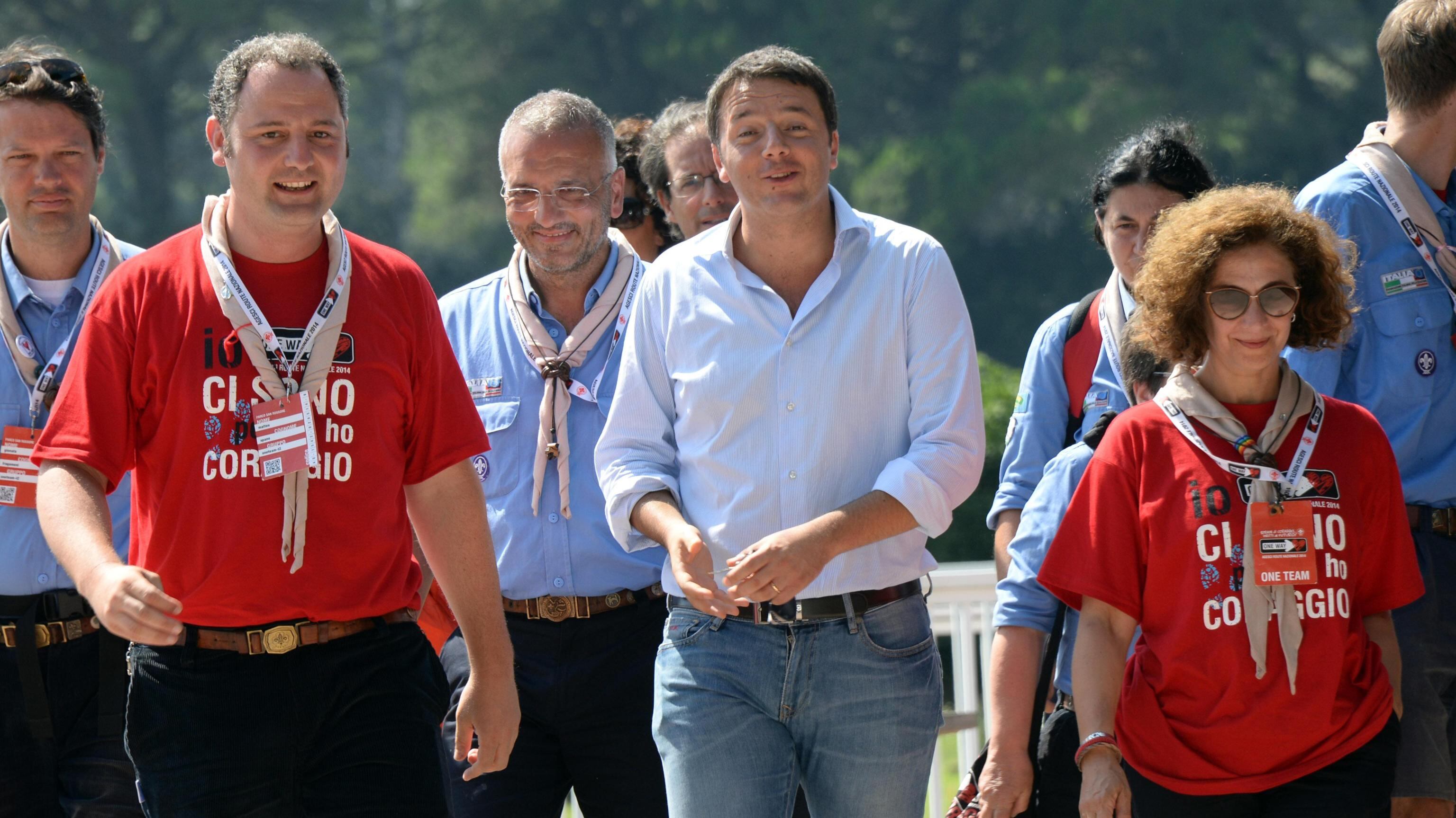 Renzi predica i tagli alla spesa, i ministri assumono consulenti