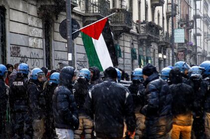 Scontri a Milano tra Forza Nuova e i centri sociali 9