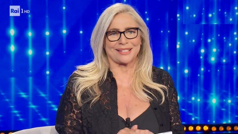 Mara Venier imbarazza Achille Lauro: "Preferirei essere tua amante..."