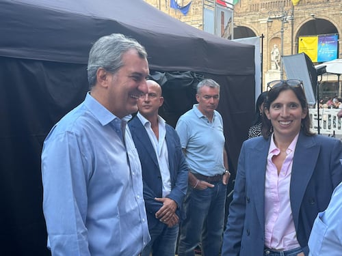 La melina di Schlein e Calabresi per non parlare di nulla