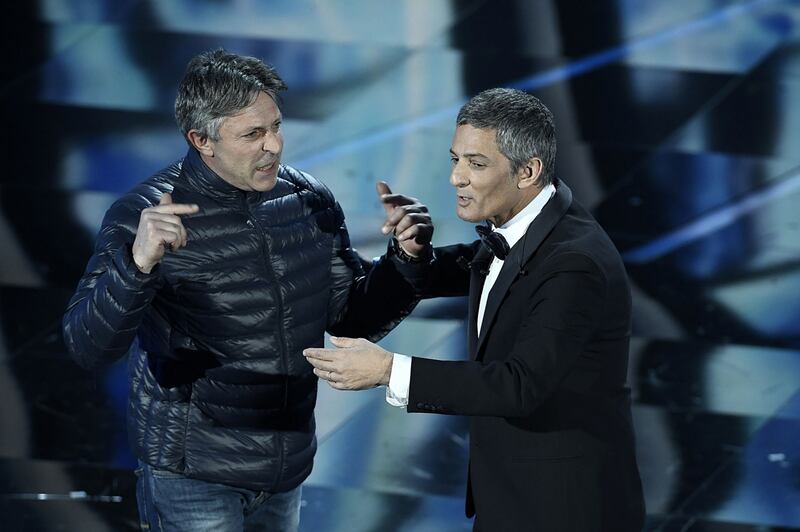 Sanremo, un intruso sul palco dell'Ariston 3