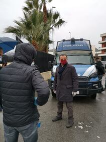 Messina, il sindaco si barrica nell'hotel 8
