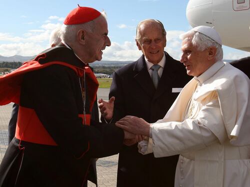 Vaticano, si dimette il cardinale O'Brien. Dossier Vatileaks al nuovo Papa