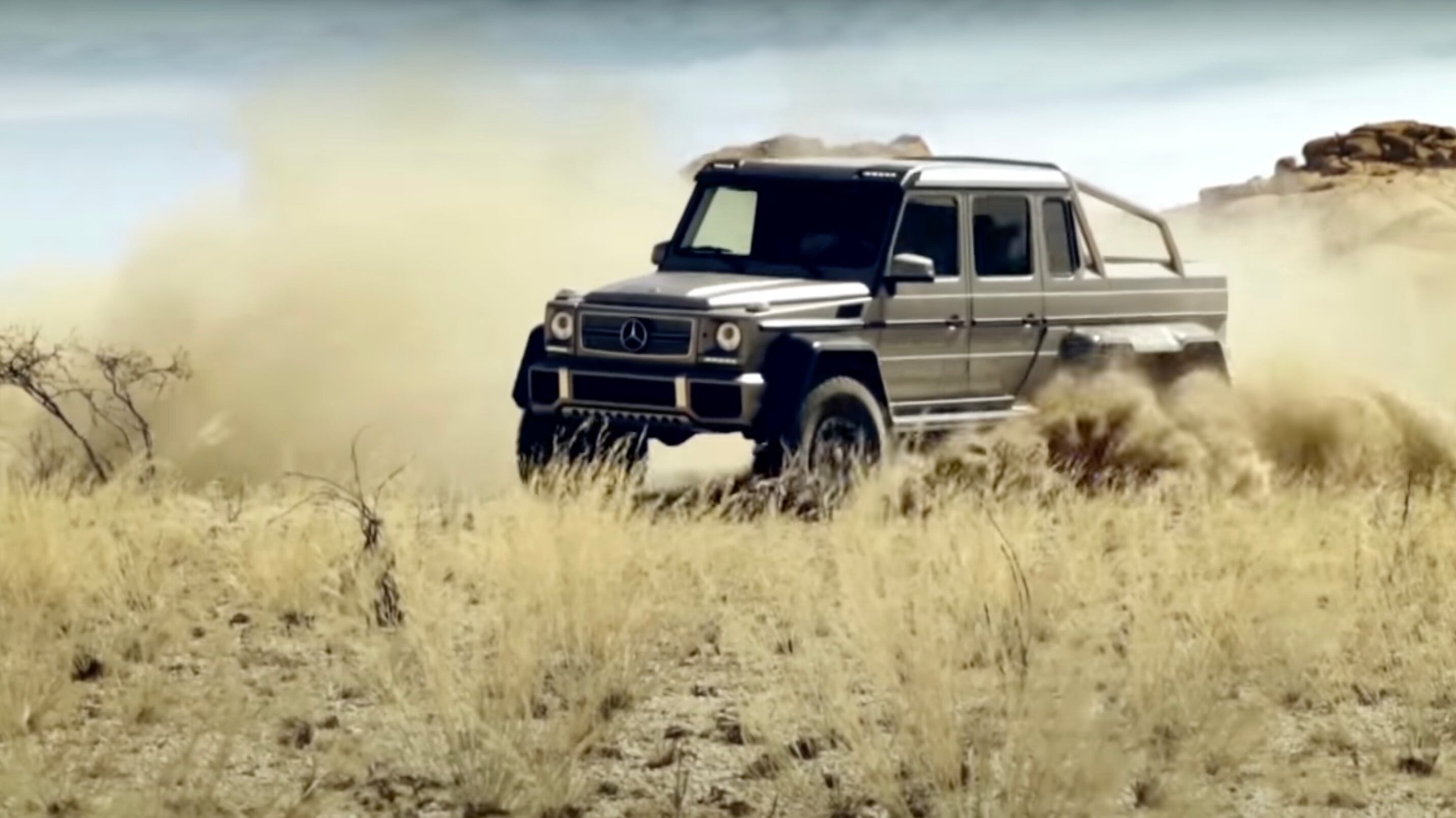 Quando una Mercedes Classe G ruba la scena