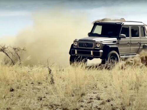 Quando una Mercedes Classe G ruba la scena