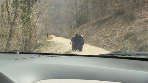 Donne velate a Gornja Maoca