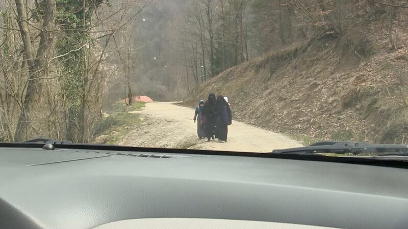 Donne velate a Gornja Maoca