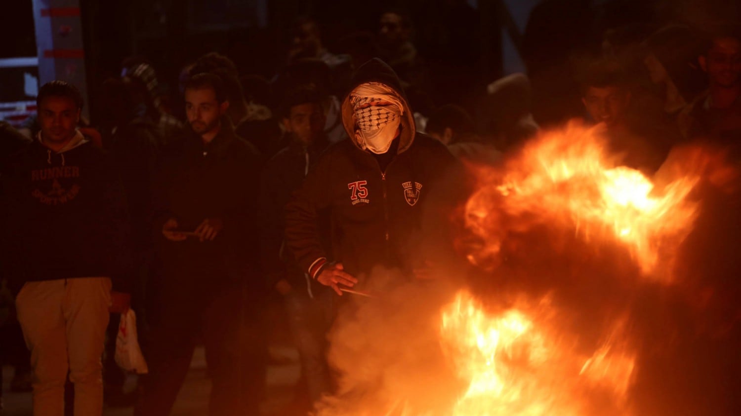 Hamas ora chiama all'intifada. Israele colpisce Striscia di Gaza