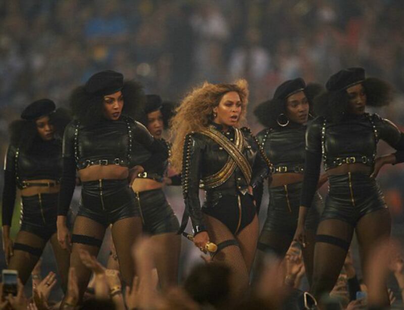 Beyoncé, le foto della sexy artista 4