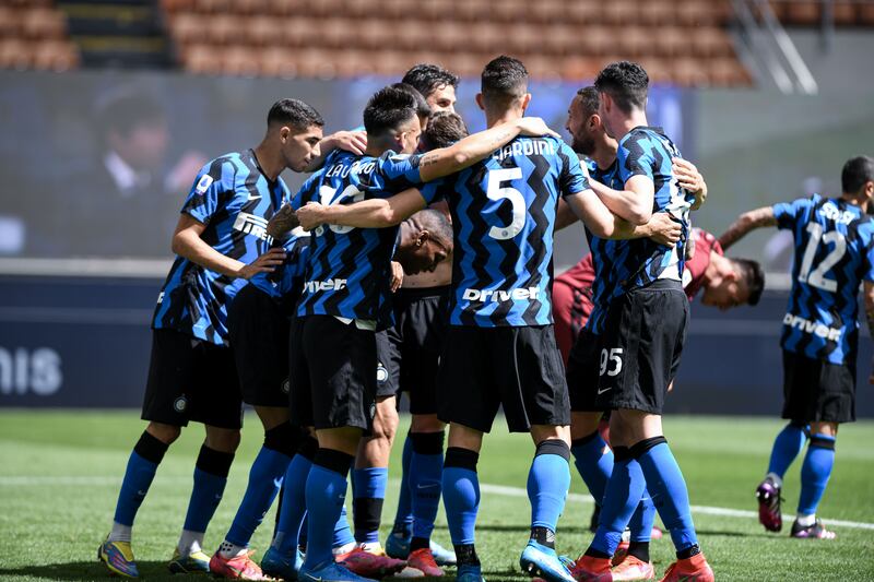 Inter, è festa grande fuori e dentro al Meazza per lo scudetto numero 19 3