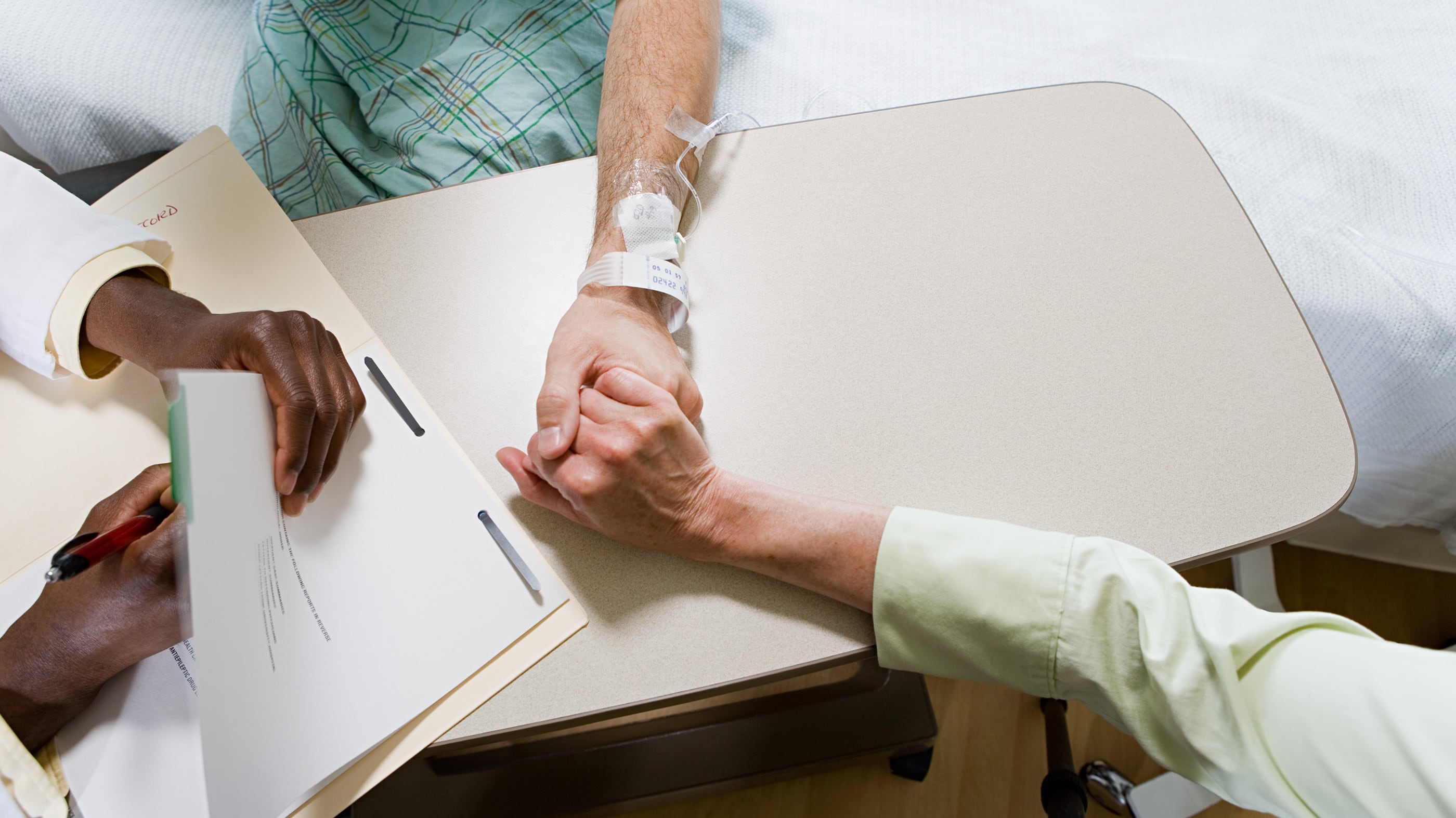 Il vero autore? Allontana la morte raccontandola
