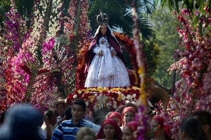 A El Salvador c'è il flower e palm festival 5