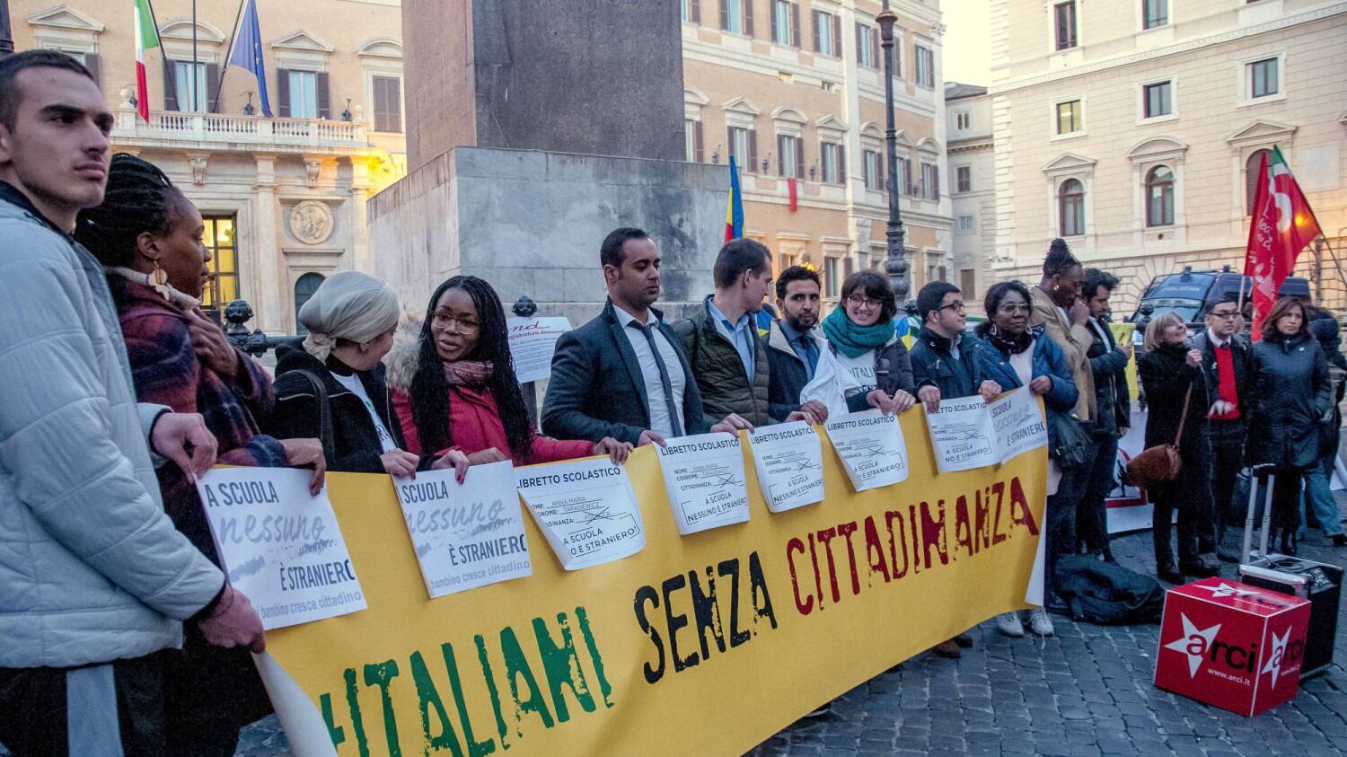Ecco la prova: ius soli inutile. In Italia boom di nuove cittadinanze