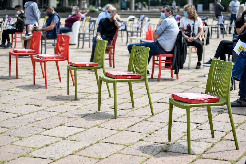Esercenti multati per protesta all'Arco della Pace 2