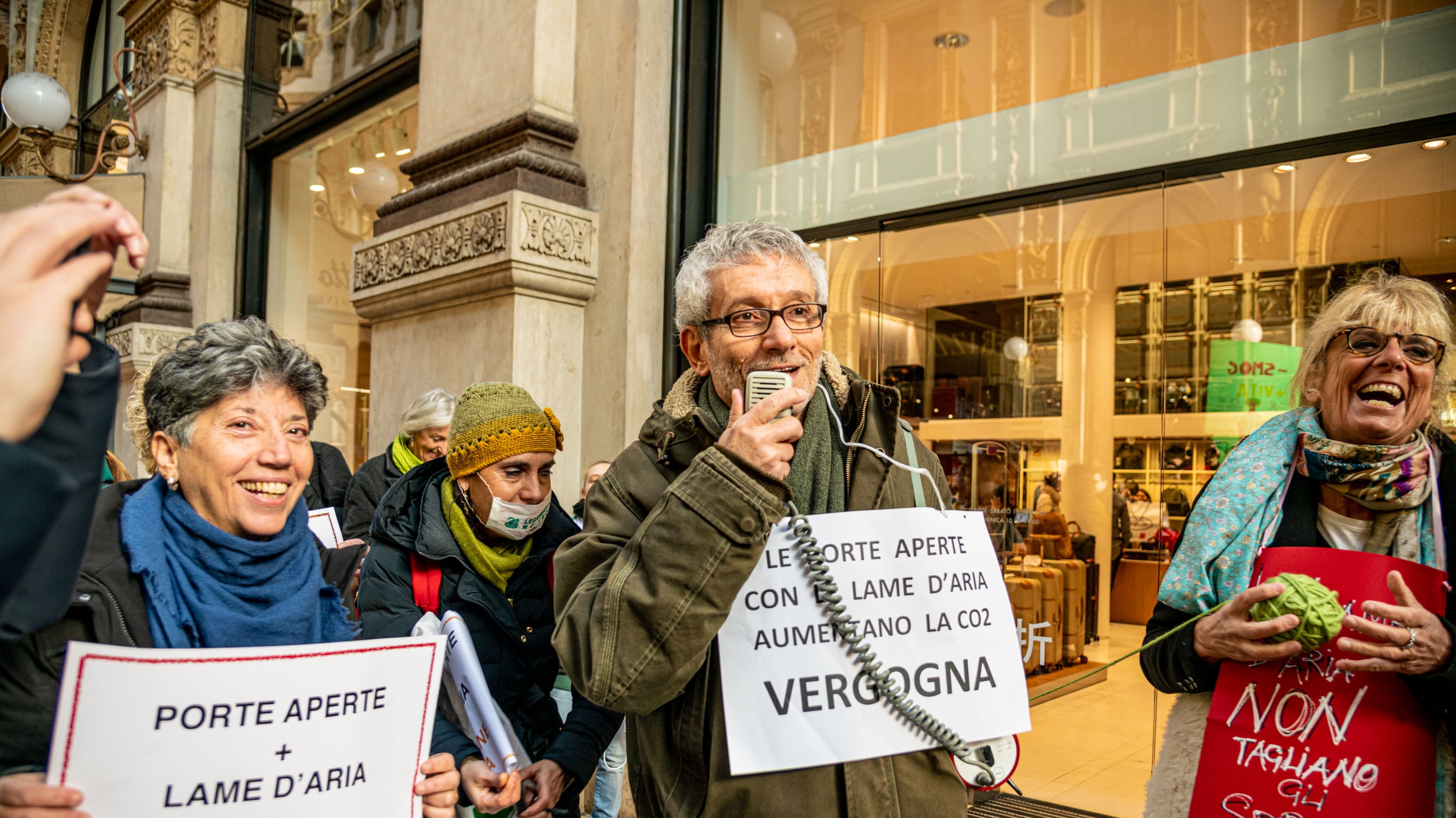Confcommercio contesta lo show dei "gretini"