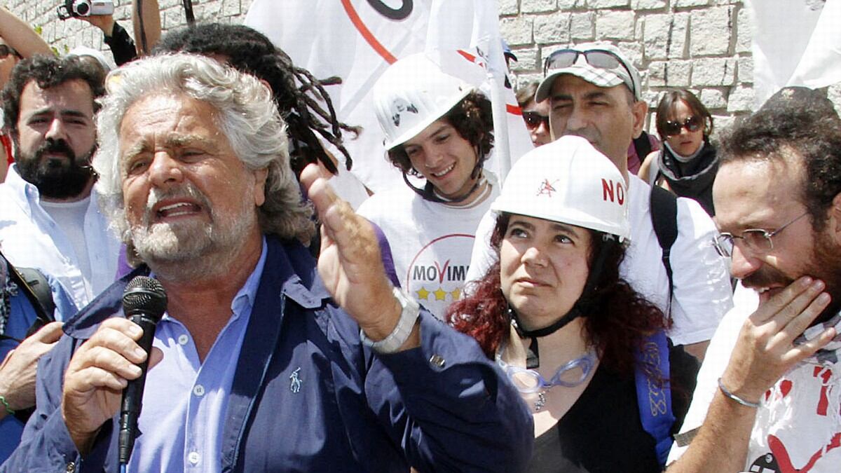 Grillo: "I nostri candidati saranno scelti online"