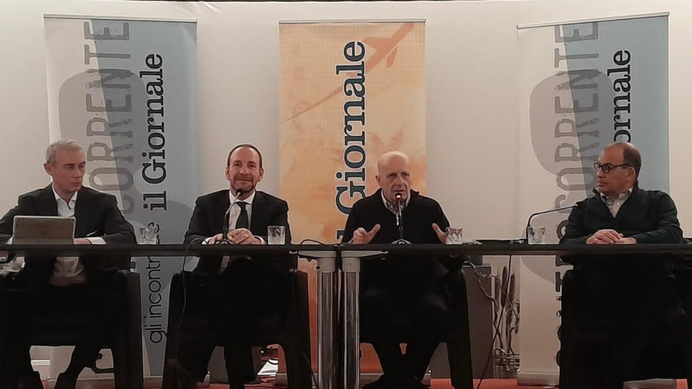 Sallusti ai lettori del Giornale: "Il Quirinale è la chiave. Ecco perché la maggioranza potrebbe staccare la spina al governo"