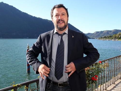 Lega giù nei sondaggi: doccia fredda per Salvini