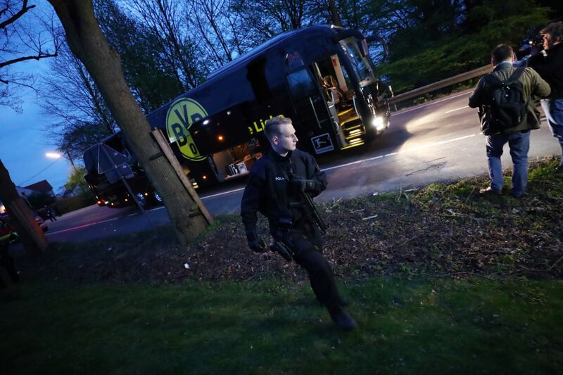Bomba carta contro il bus del Borussia Dortmund 1