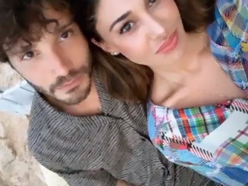 Belen Rodriguez e Stefano De Martino passione alle stelle: "Ti mangio tutto"