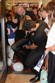 Elena Santarelli, trasparenze a Milano 24