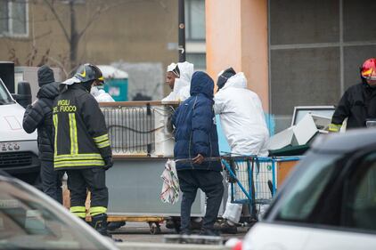 Torino, lo sgombero del villaggio olimpico occupato dai migranti 10