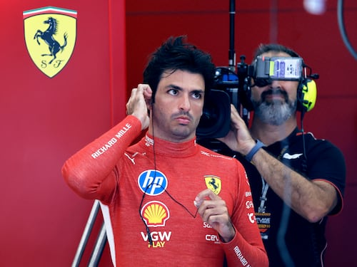 Clamoroso Sainz, il pilota spagnolo firma per la Williams