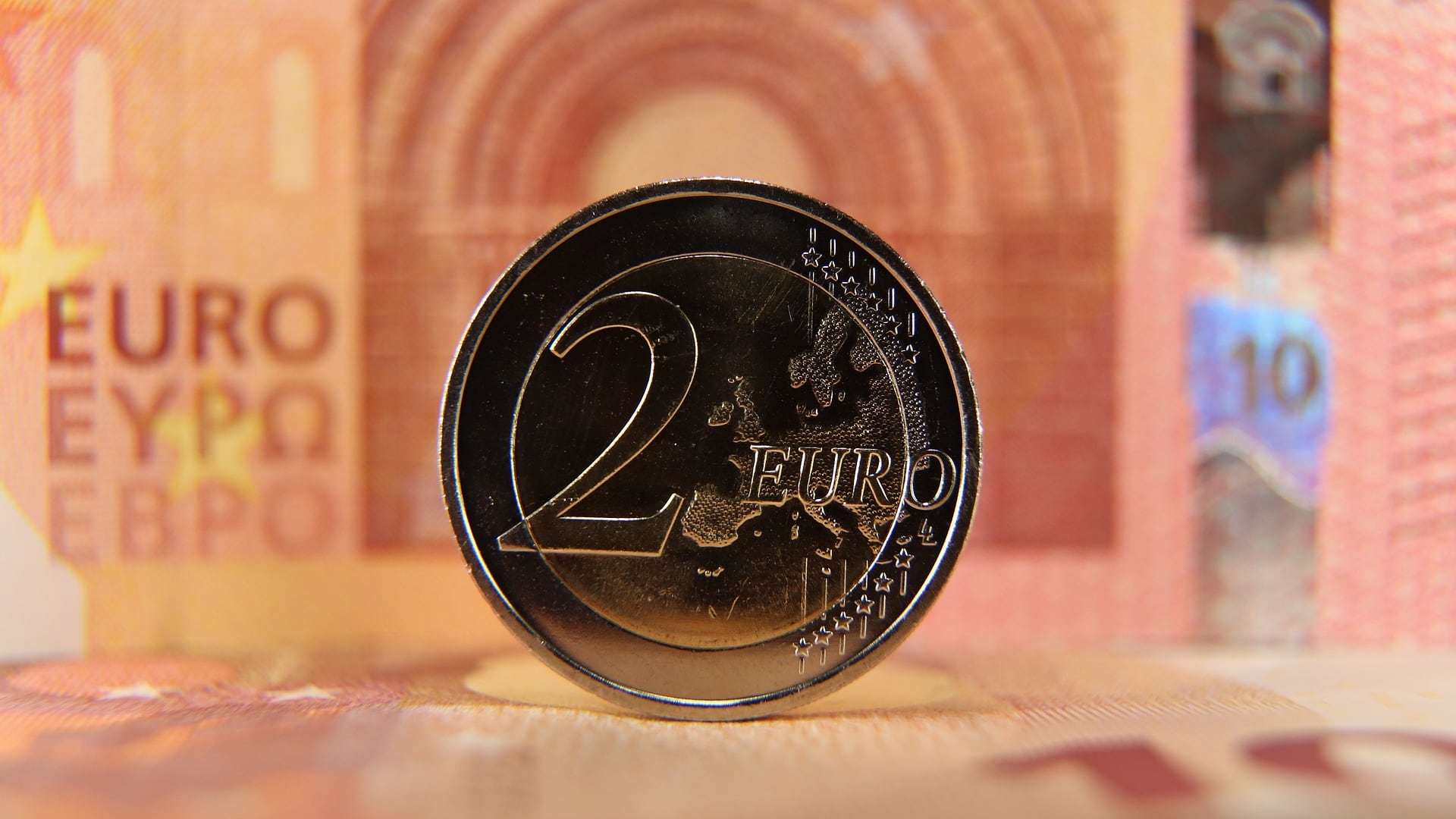 Assegni da 3000 euro al mese. Partite Iva, ecco cosa cambia