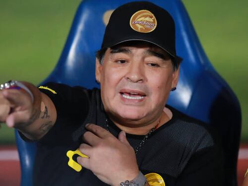 Maradona attacca l'ex moglie: "Mi ha rubato le maglie ma la giustizia dorme"