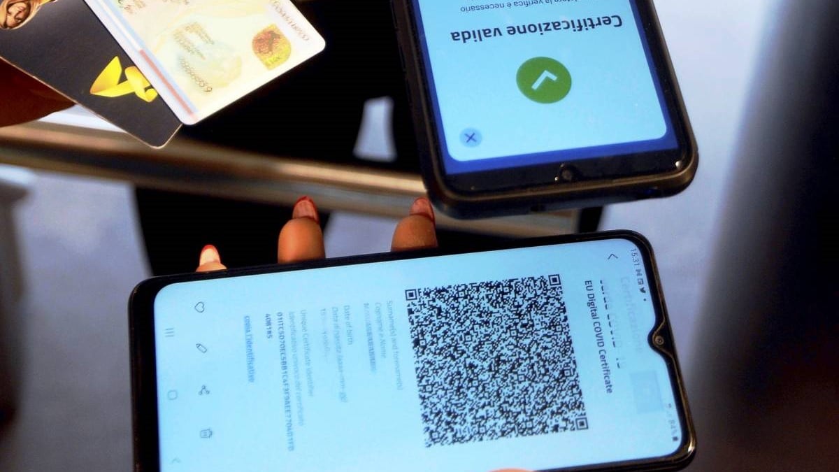 È l'ora del "super green pass": ecco come funziona