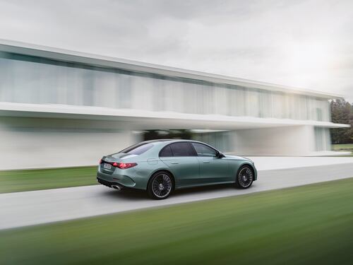 Nuova Mercedes-Benz Classe E, guarda la gallery