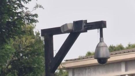 "Telecamera sopra una forca": bufera sull'ambasciata iraniana a Roma
