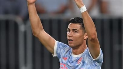 Il veleno di Rio Ferdinand su CR7: "Deve smetterla e stare seduto"