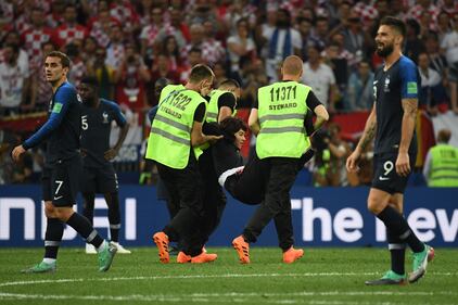 Invasione di campo durante la finale dei Mondiali 8