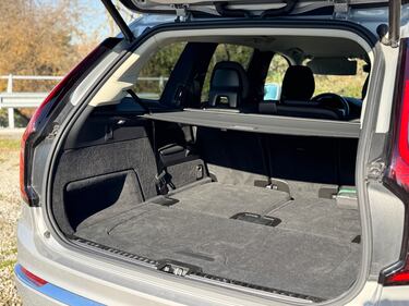 Volvo XC90: la gallery del nuovo SUV premium svedese, che comfort 8