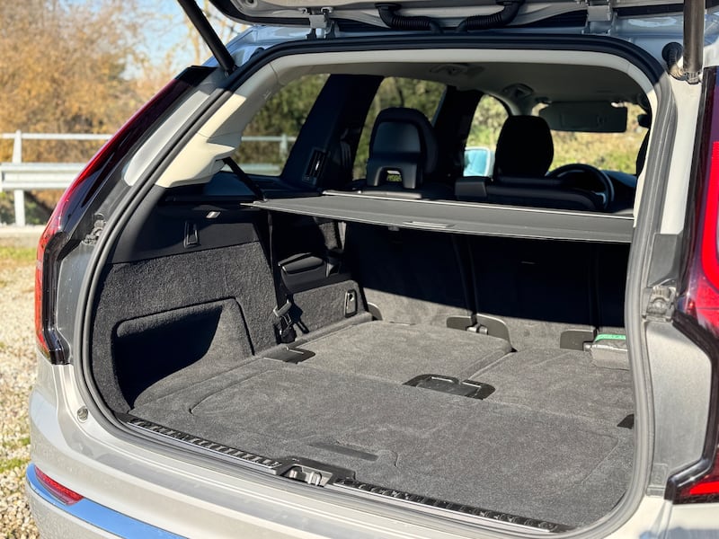 Volvo XC90: la gallery del nuovo SUV premium svedese, che comfort 8
