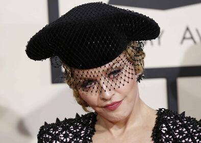 Madonna mostra il lato B ai Grammy 12