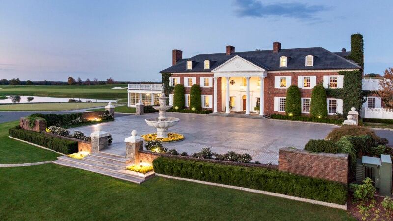 Le vacanze di Trump in un esclusivo golf resort del New Jersey